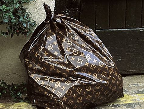 vuilniszak louis vuitton